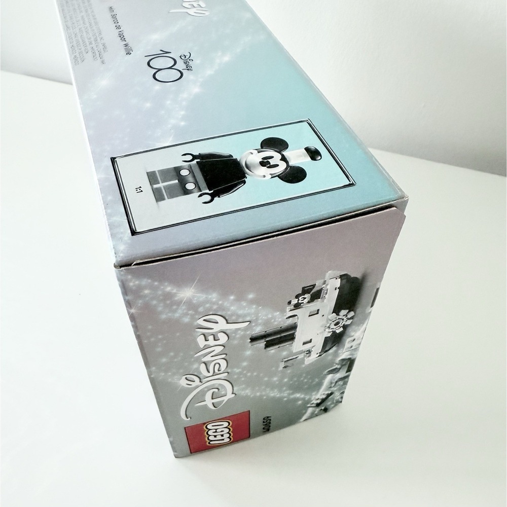 LEGO Limited edition 40659 Steamboat Willie Disney 100th Anniversary Japan - Picture 4 of 7